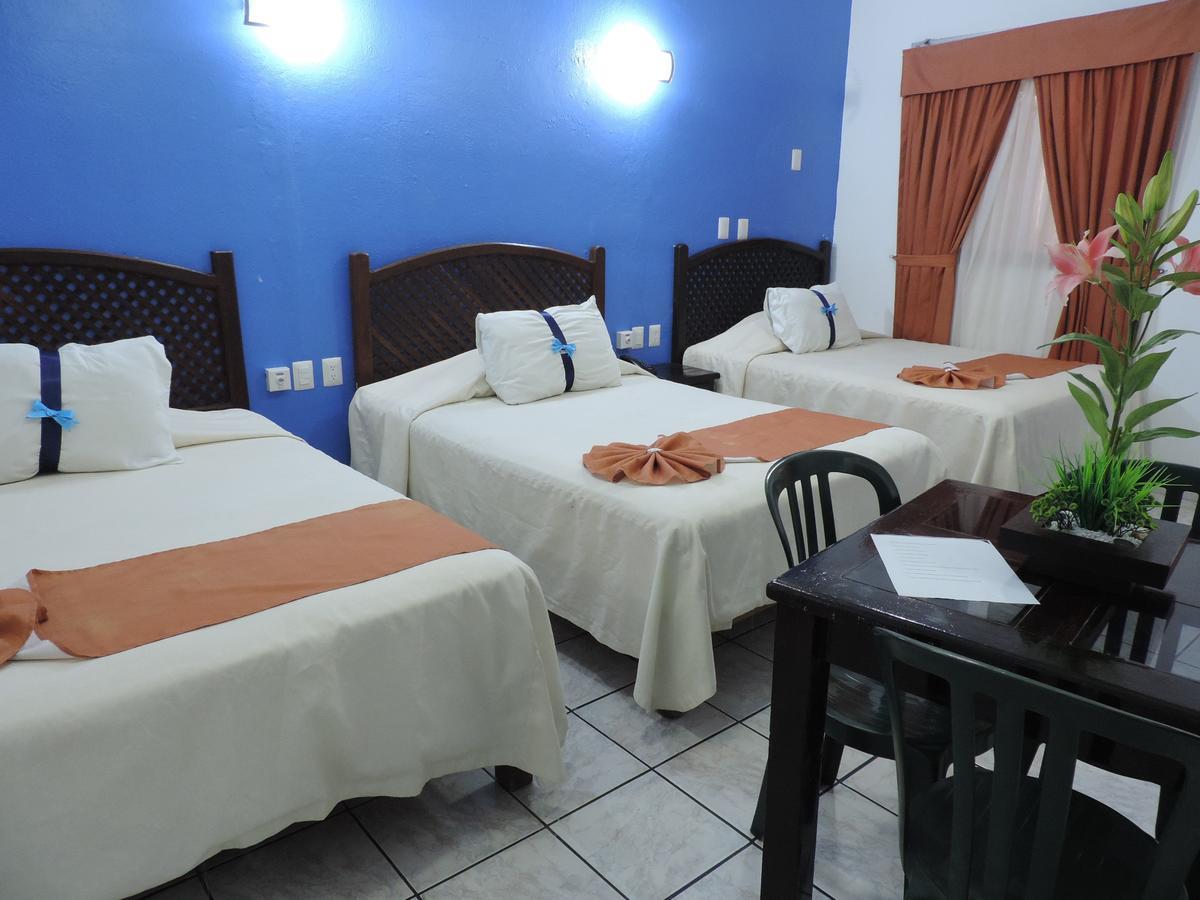 Hotel Hospedajes Del Rey Колима Екстериор снимка