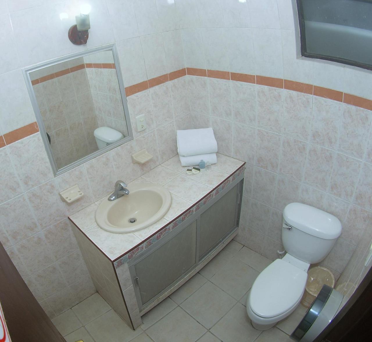 Hotel Hospedajes Del Rey Колима Екстериор снимка